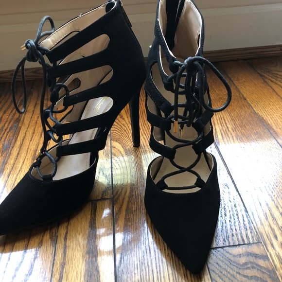 Anne Michelle Shoes - Black Stappy Bootie